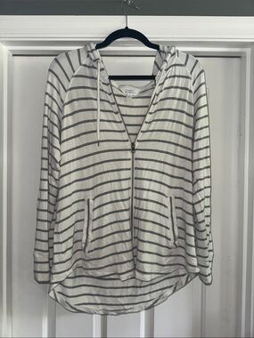 Market & Spruce Cream and Gray Striped Zip Up Hoodie